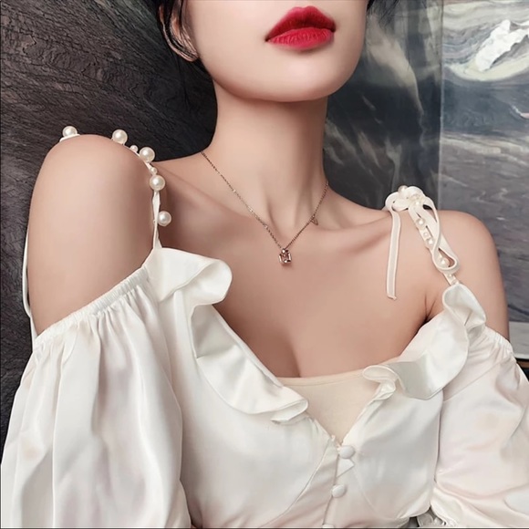 HOURGLASS ♡ AAA Cubic Zirconia Diamond Stainless Steel Necklace - Picture 2 of 6